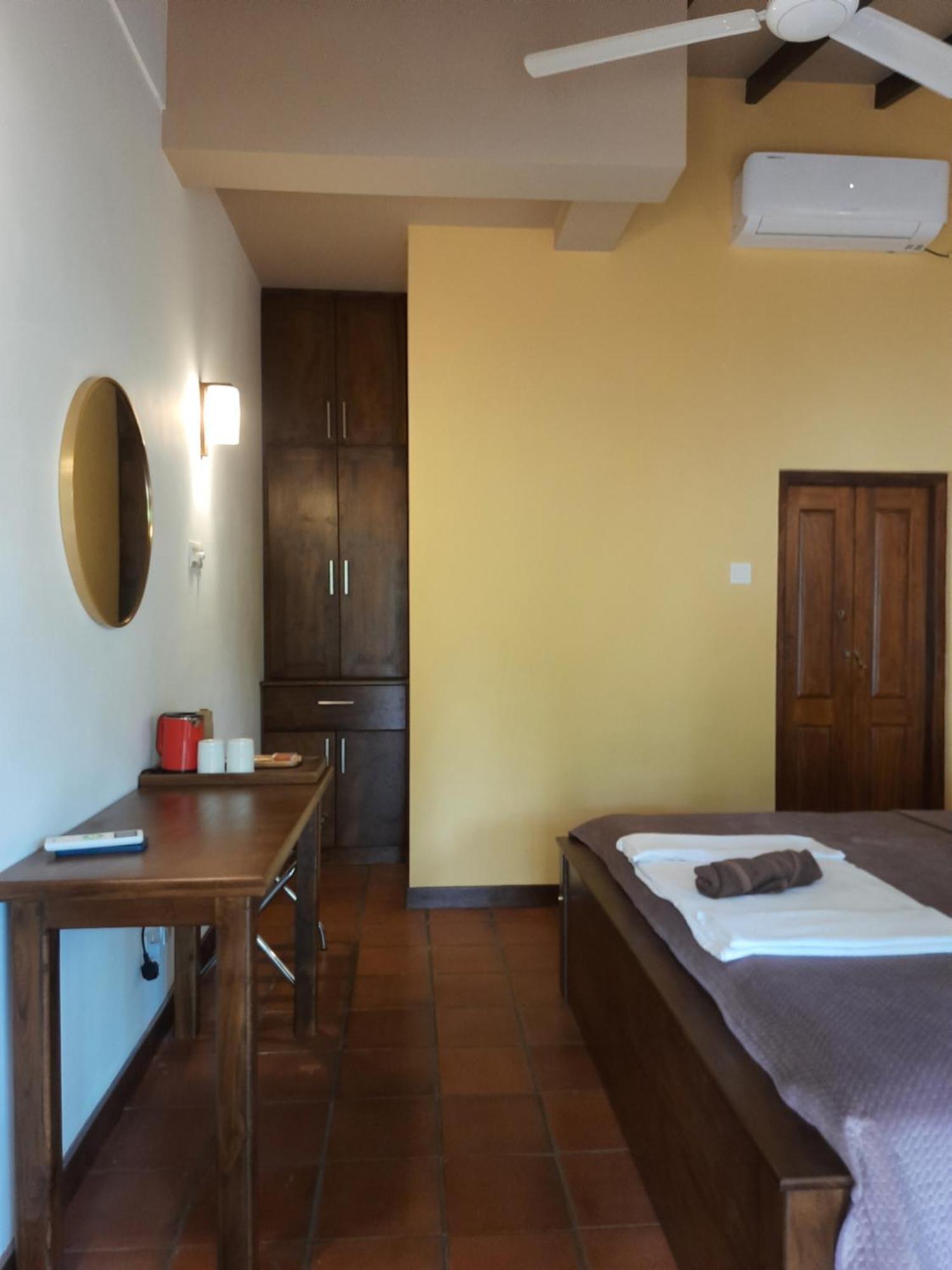 Villa A50 Negombo Esterno foto