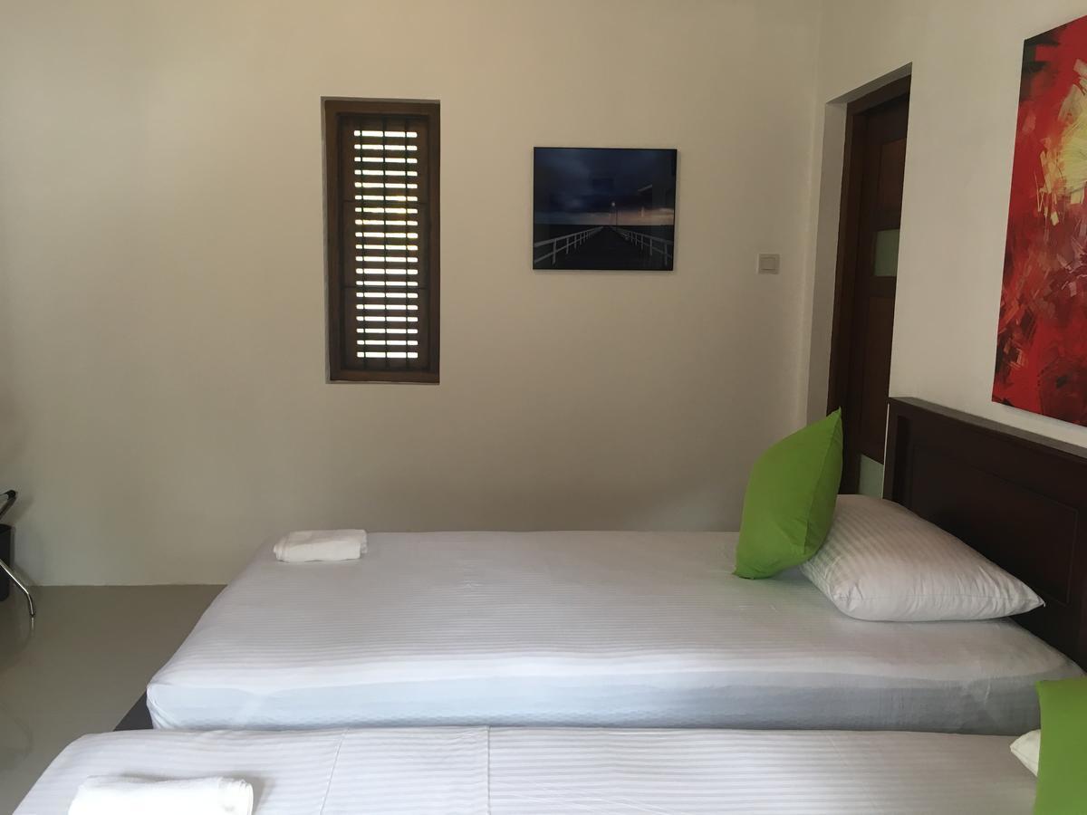 Villa A50 Negombo Esterno foto