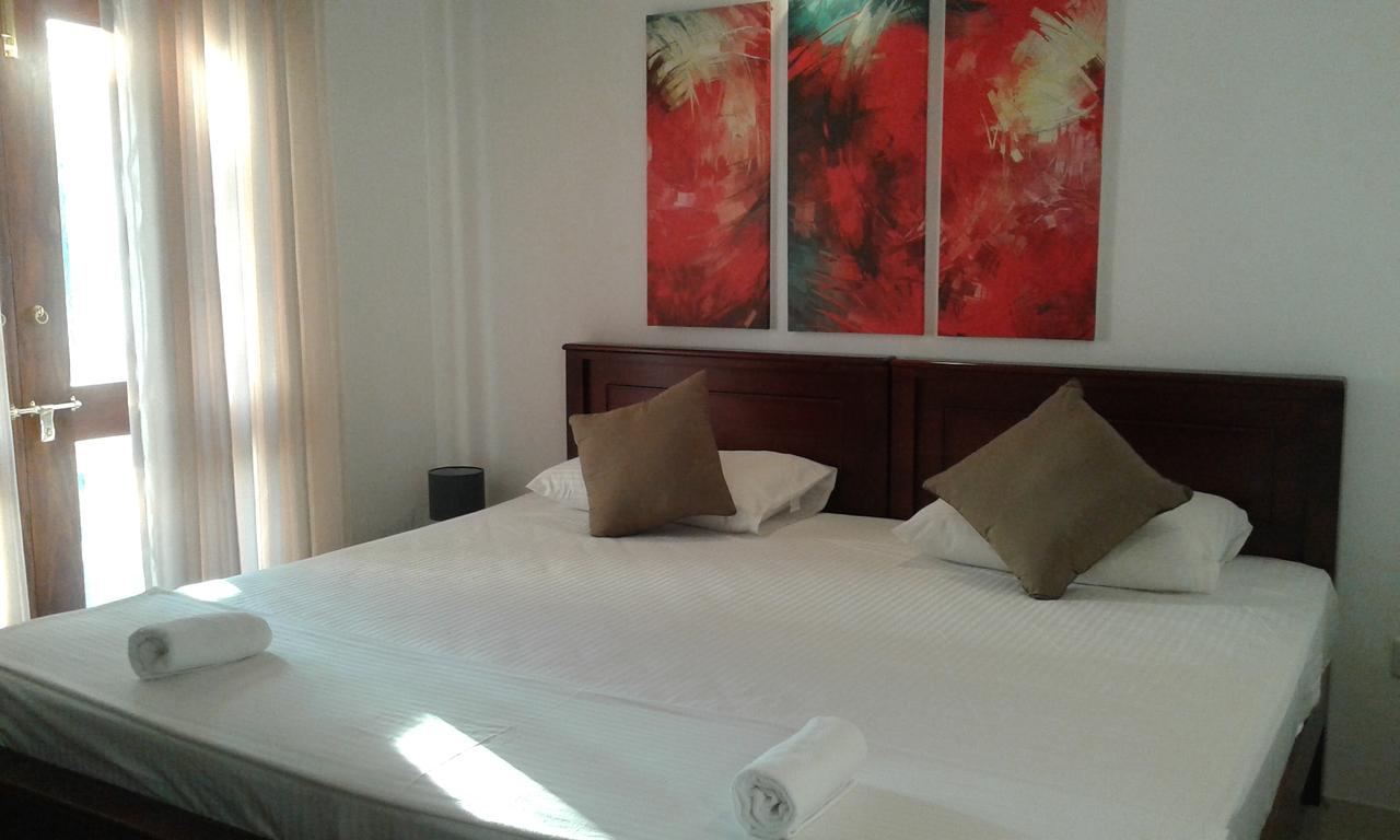 Villa A50 Negombo Esterno foto