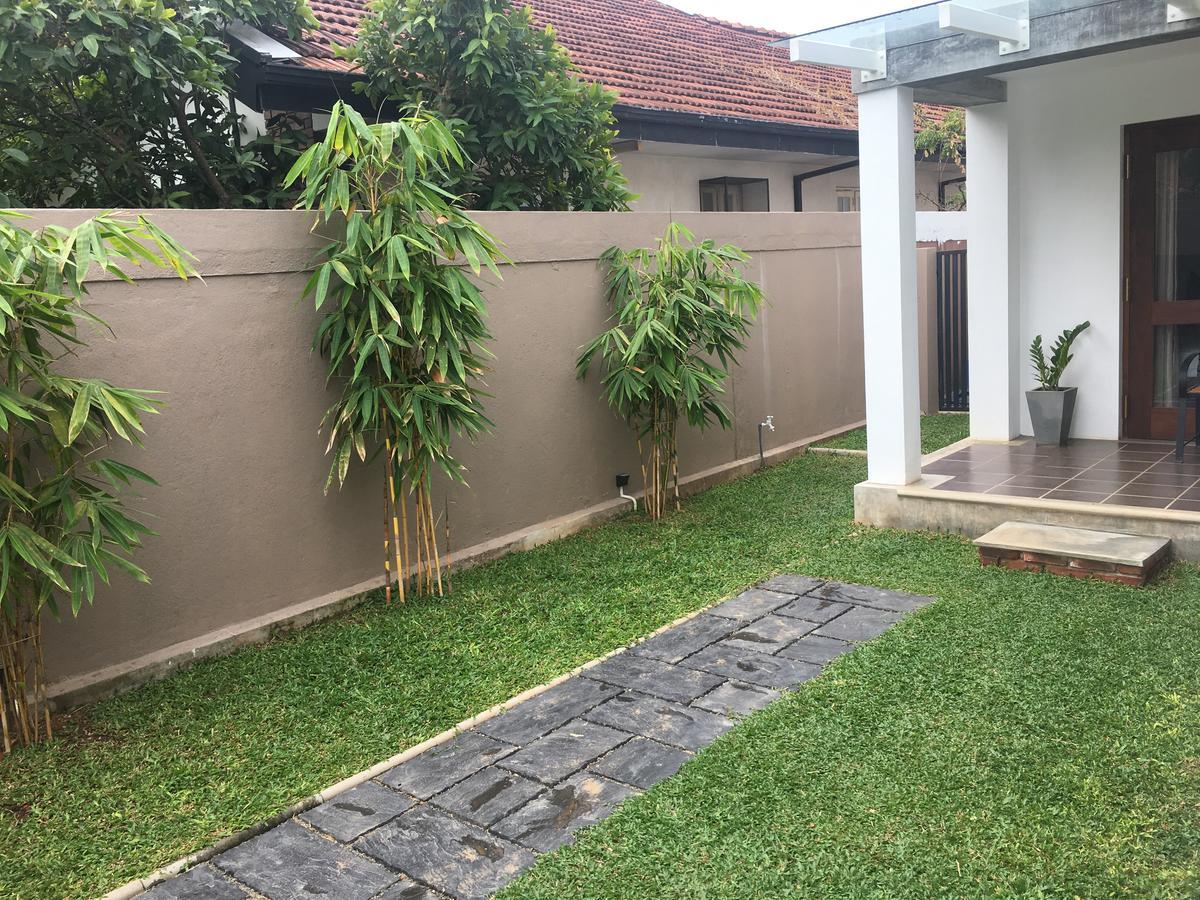 Villa A50 Negombo Esterno foto