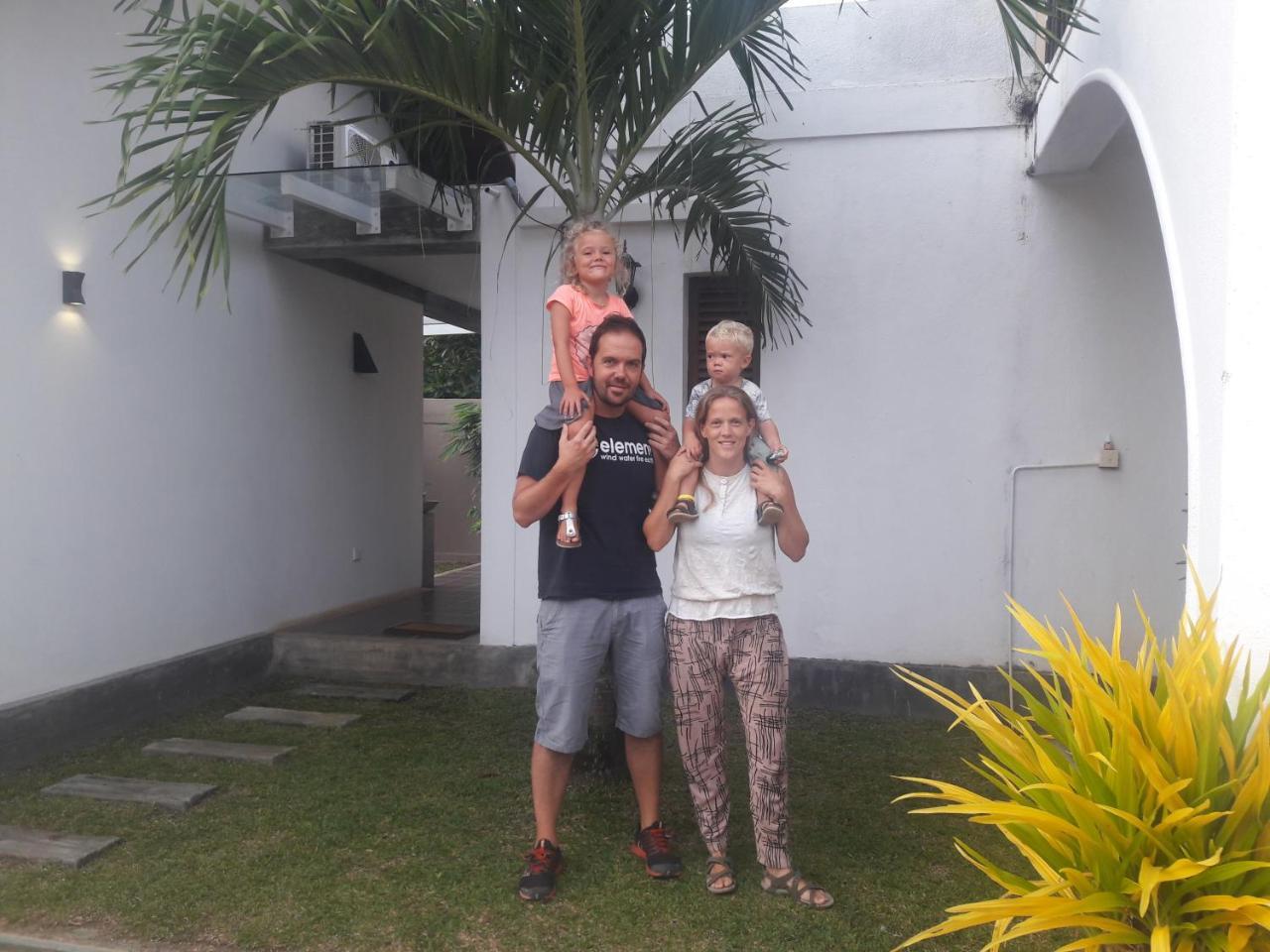 Villa A50 Negombo Esterno foto